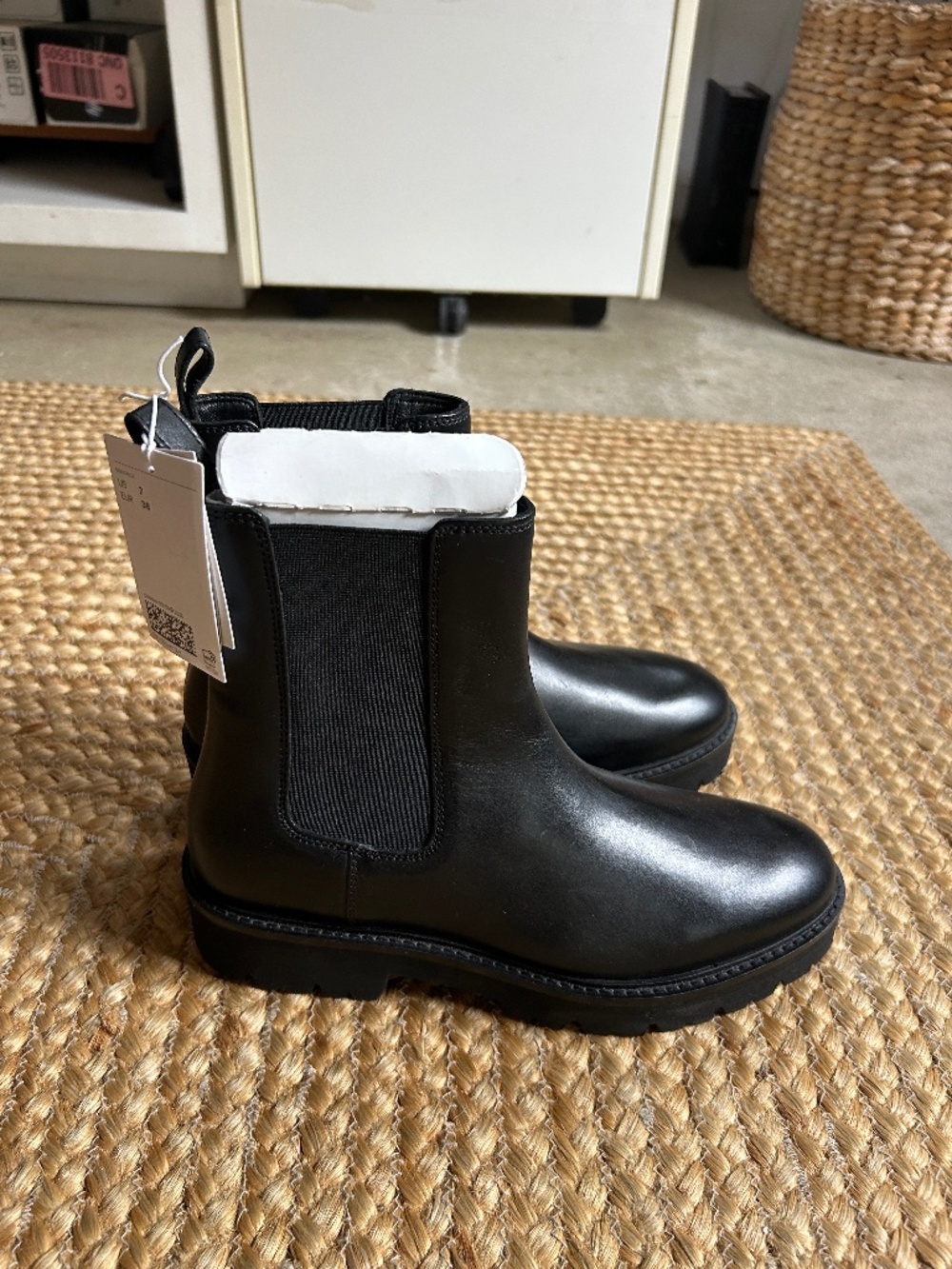 NWT Women's ZARA all weather Chelsea boot size 7